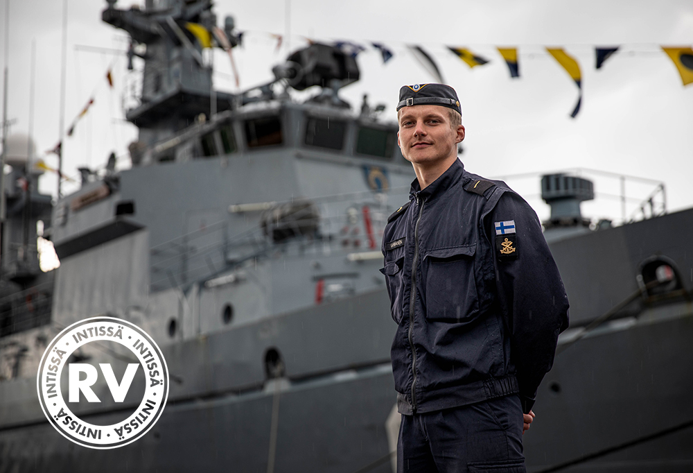 Kuvassa ylimatruusi Ville Vanhanen