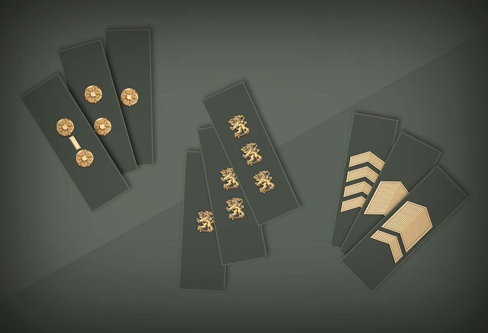 Kuvassa arvomerkkejä.