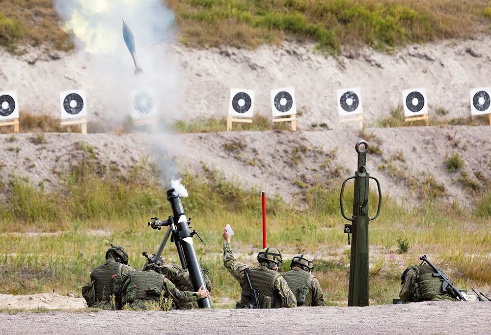 Kuvassa sotilaita harjoituksessa.