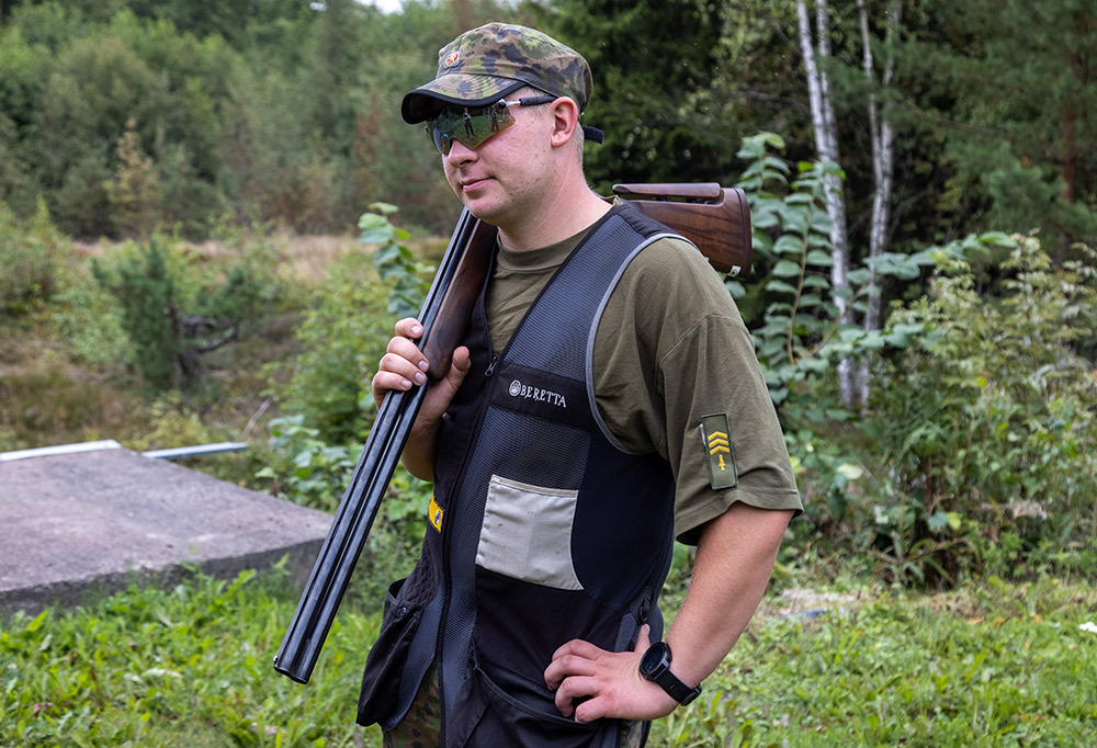 Kuvassa vuoden 2021 sotilasurheilija liikunta-aliupseeri kersantti Eetu Kallioinen.