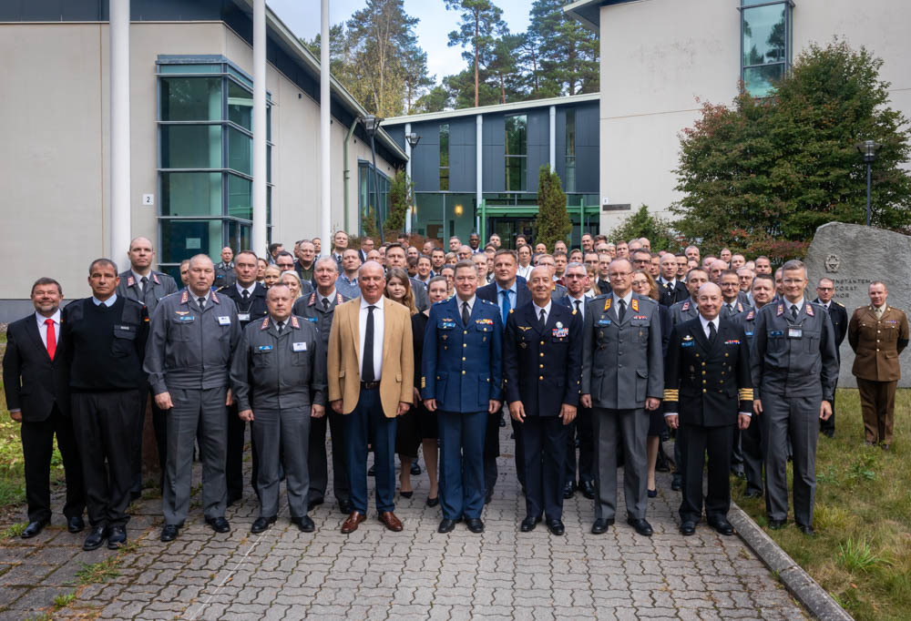 Kuvassa NATOn vieraat Suomessa.