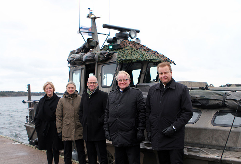 Kuvassa Norjan, Suomen, Tanskan ja Ruotsin puolustusministerit