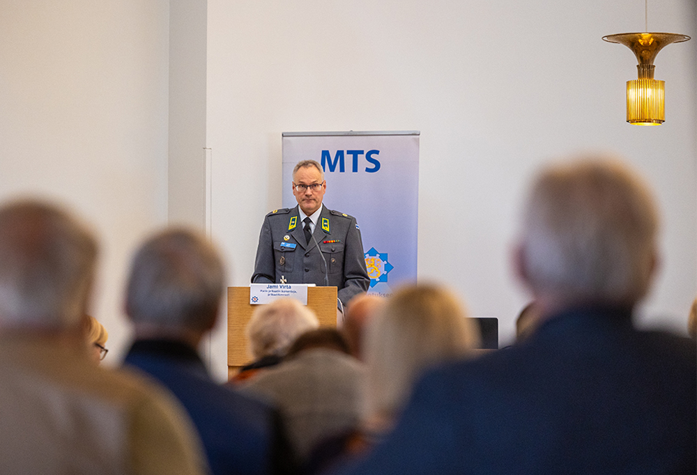 Prikaatikenraali Jami Virta puhui Seinäjoella Nato-jäsenyydestä.
