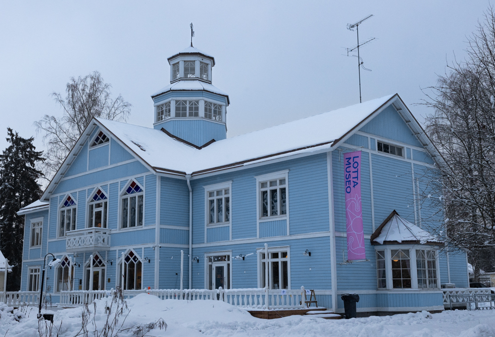 Lotta Svärd Säätiö vaalii alkuperäisen Lotta Svärdin perintöä.