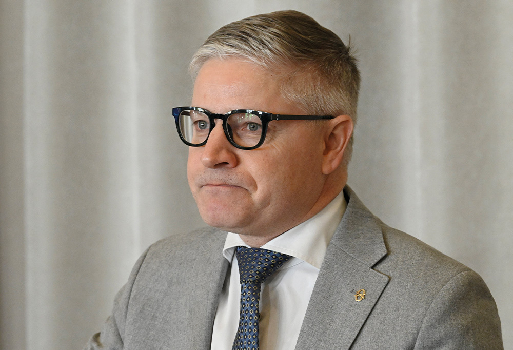 Kuvassa Upseeriliiton puheenjohtaja Ville Viita