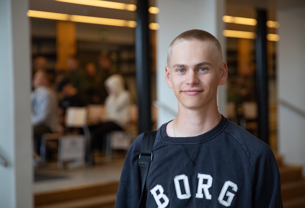 Kuvassa tuore alokas Lauri Elomaa.