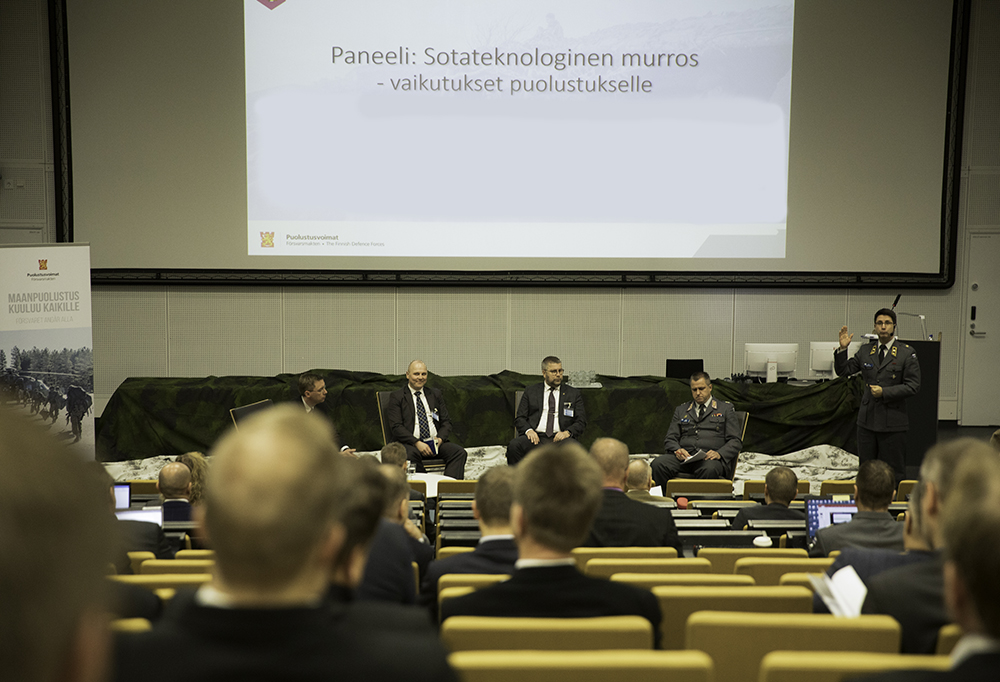 Sodan tulevaisuus tapetilla