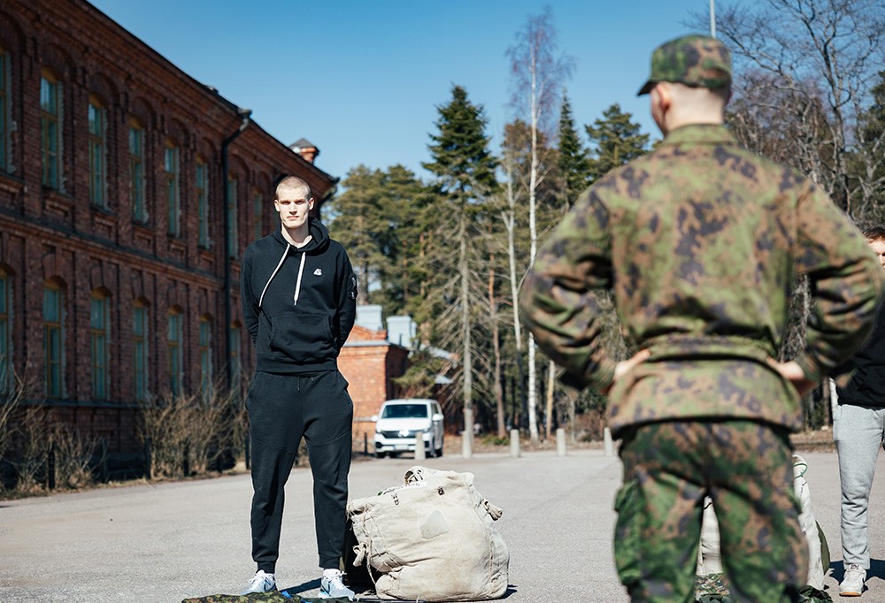 Kuvassa koripalloilija Lauri Markkanen