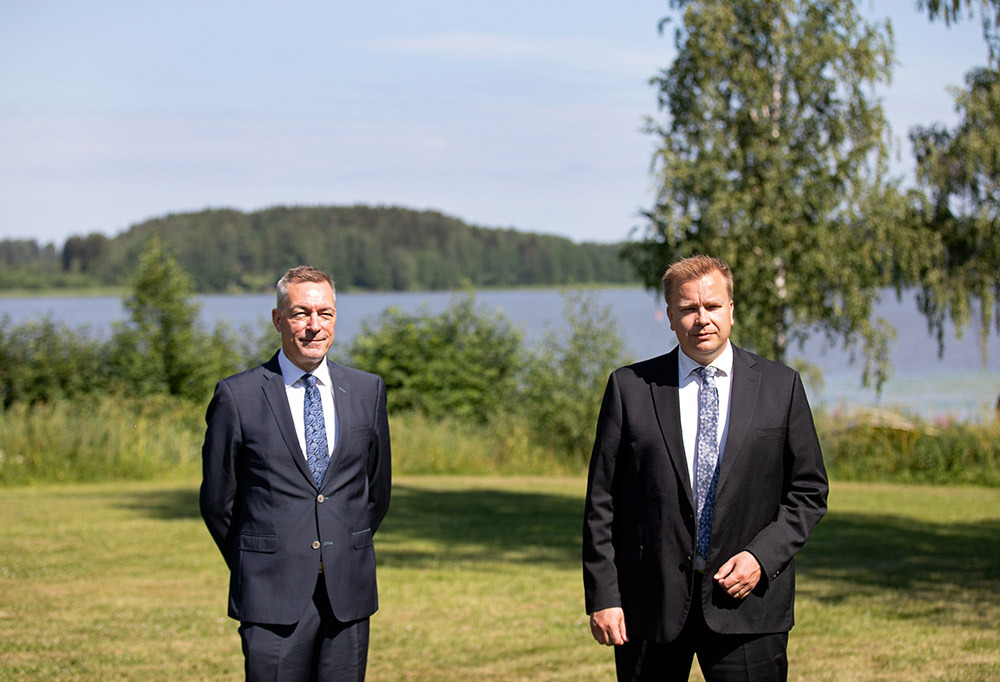 Kuvassa Norjan puolustusministeri Frank Bakke-Jensen sekä Suomen puolustusministeri Antti Kaikkonen.