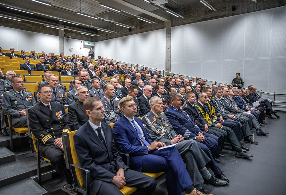 Yhteydenotot Uudenmaan aluetoimiston asiakaspalveluun jatkavat kasvuaan