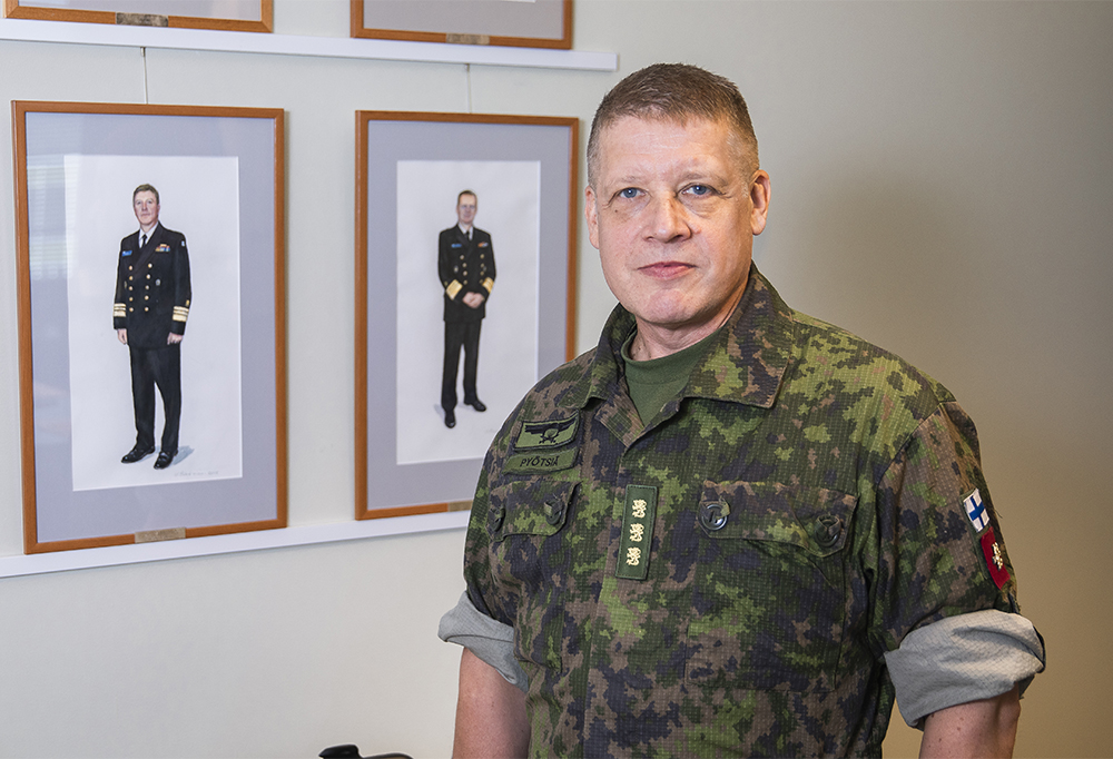 Pyötsiä tarkastelisi uudelleen valmiuslakia