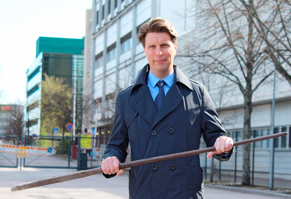 ”Nyt väännetään rautakangesta”